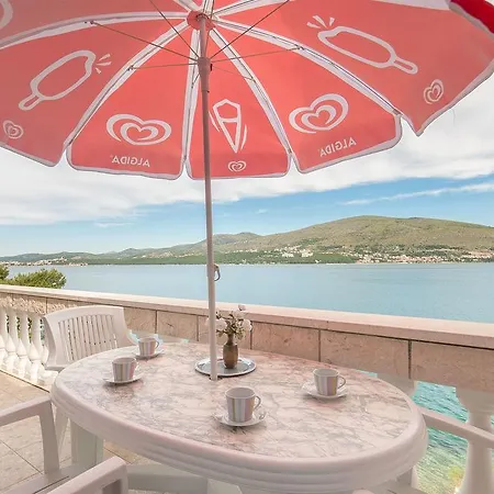 Natasa Διαμέρισμα *