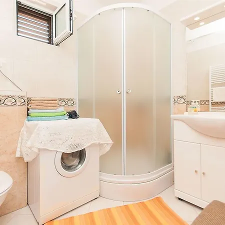 Natasa * Τρογκίρ