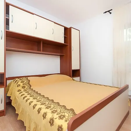 Natasa Apartment *